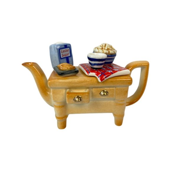 Cardew Other - CARDEW DESIGN BAKING DAY TEAPOT MADE IN ENGLAND MEDIUM SIZE